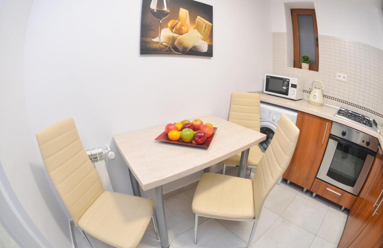 Spacious And Modern Apartment Close To Old City بوخارست المظهر الخارجي الصورة